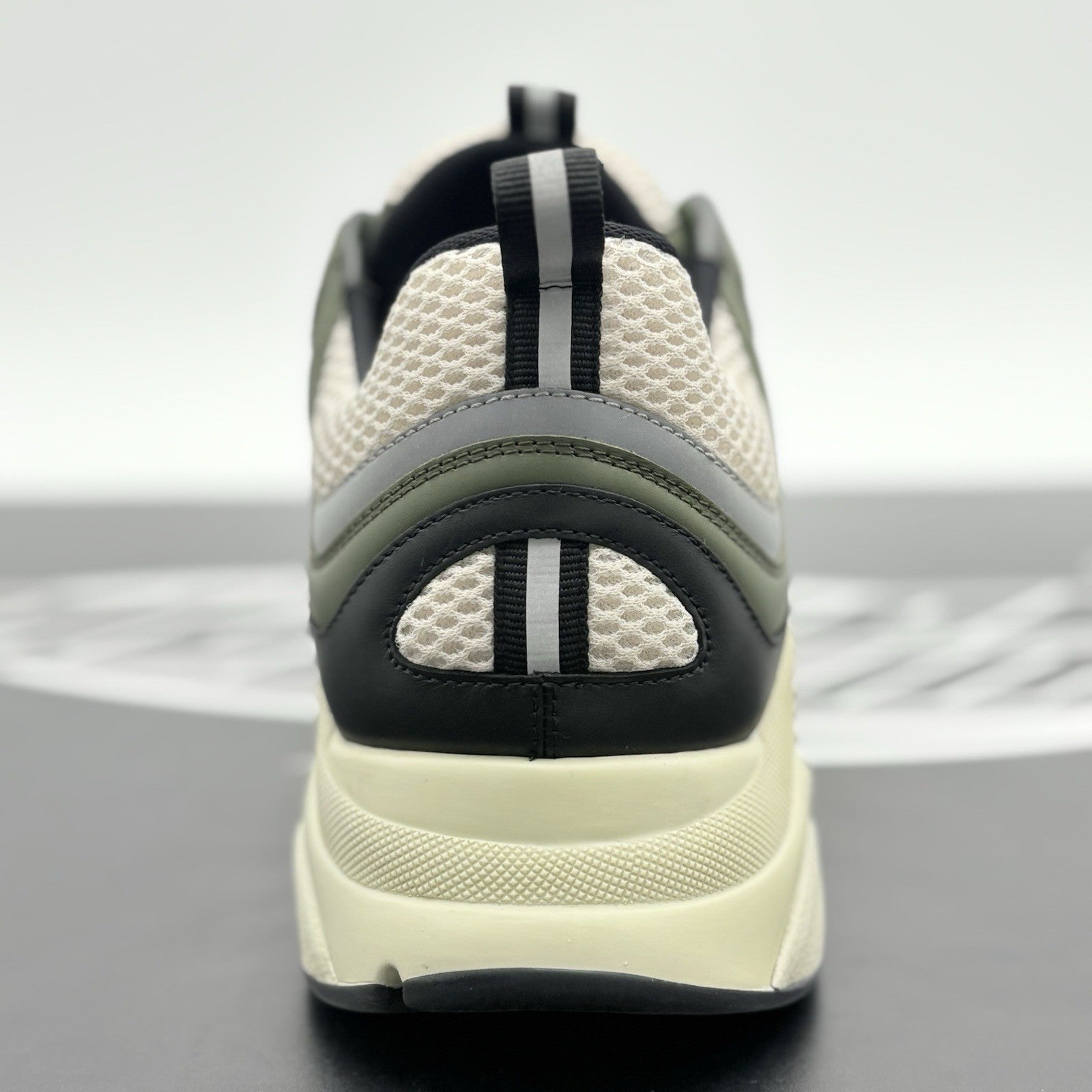 Size 44 (11 US) - Dior B22 Sneaker ' Khaki Pistachio ' | EXCELLENT CONDITION!