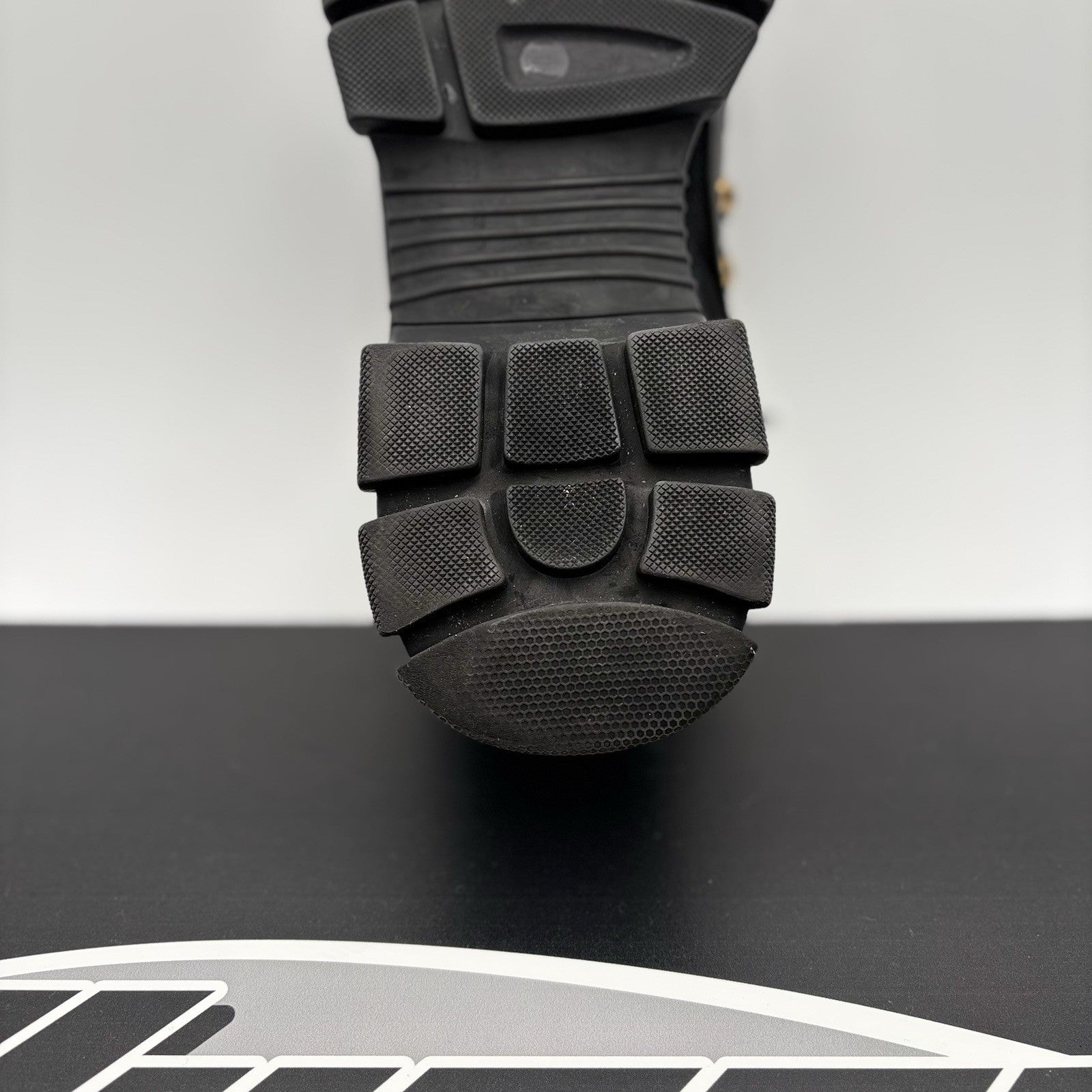 Size 8 G (8.5 US) - Gucci Flashtrek ' SEGA Black Leather ' | GOOD CONDITION!