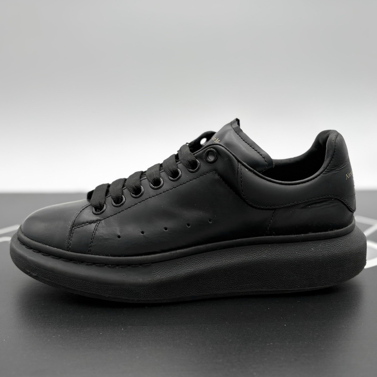 Size 41 (8 US) - Alexander McQueen Oversized ' Black '