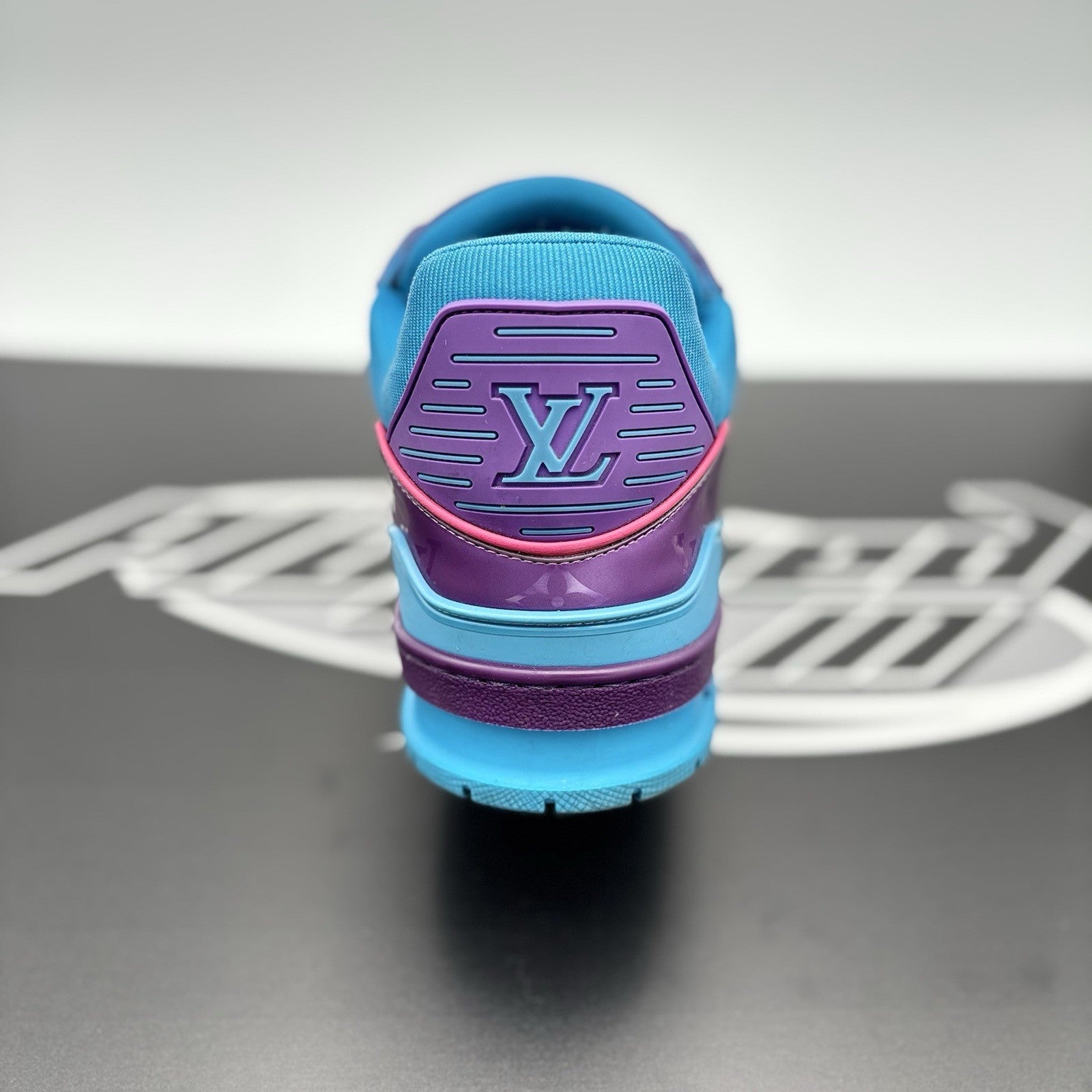 Size 11 LV (12-12.5 US) Louis Vuitton Trainer 'Purple Teal Metallic' GREAT COND!