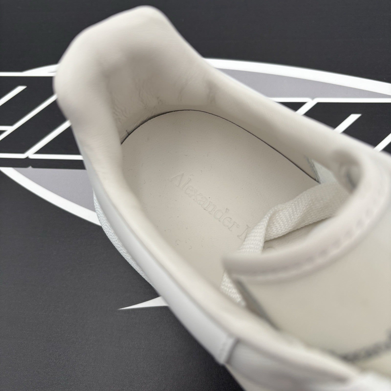 Size 40 (7 US) - Alexander McQueen ‘ White Transparent ‘ | EXCELLENT CONDITION!