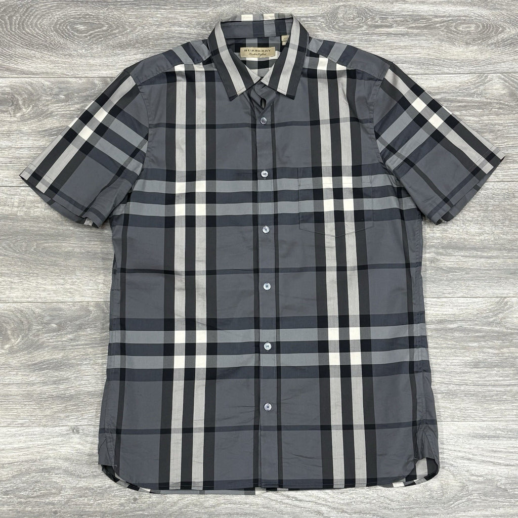 Size M - Burberry Plaid Short Sleeve Button Up ' Grey ' | SUPER CLEAN!