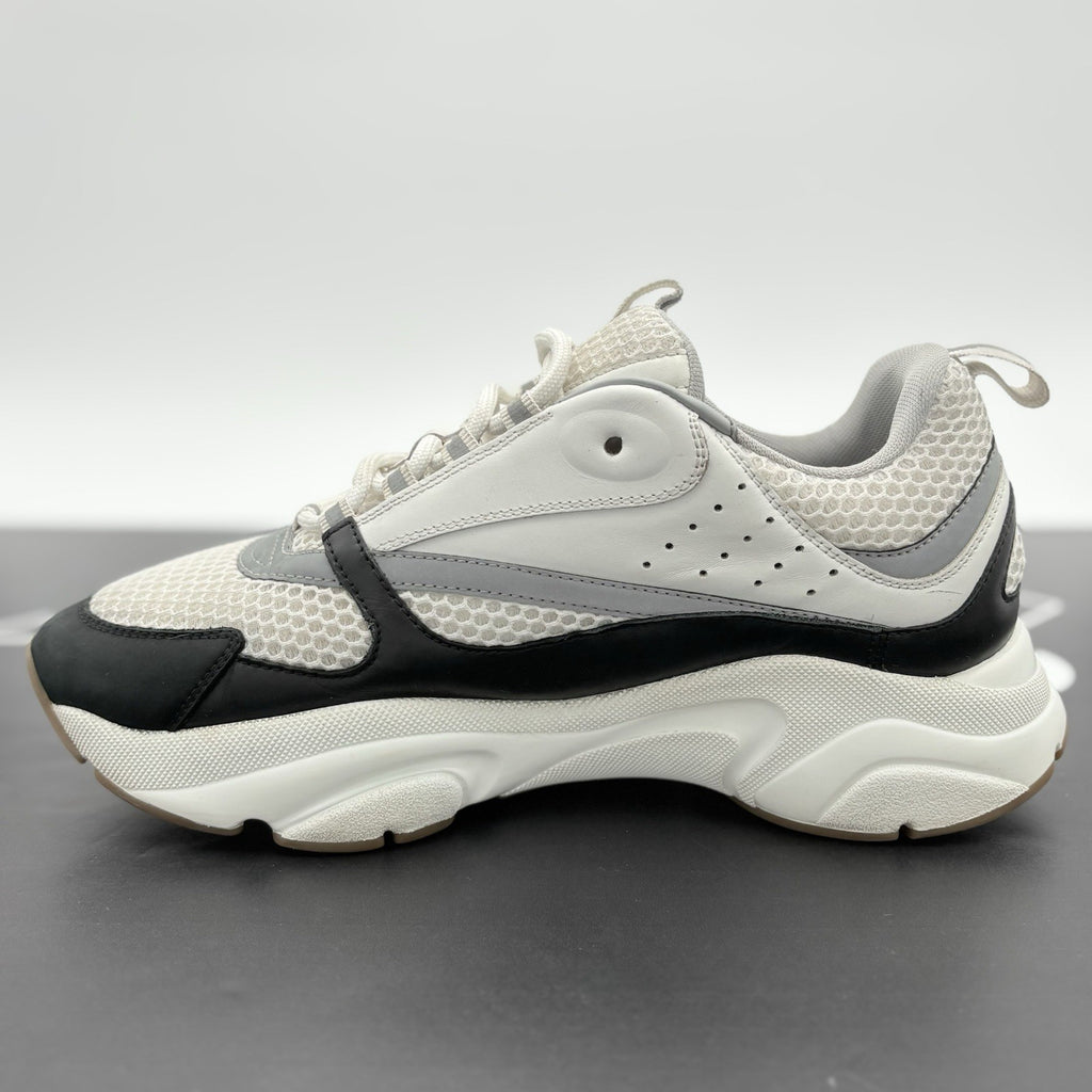 Size 42 (9 US) - Dior B22 Sneaker ' White Black ' | GOOD CONDITION!