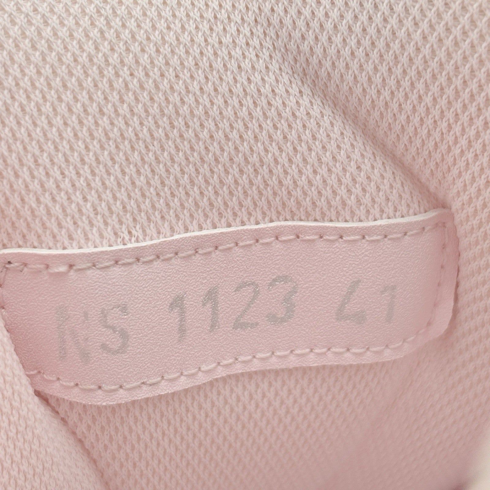 Size 41 (8 US) Dior B30 Reflective ' Pale Pink Blue ' | GREAT CONDITION!