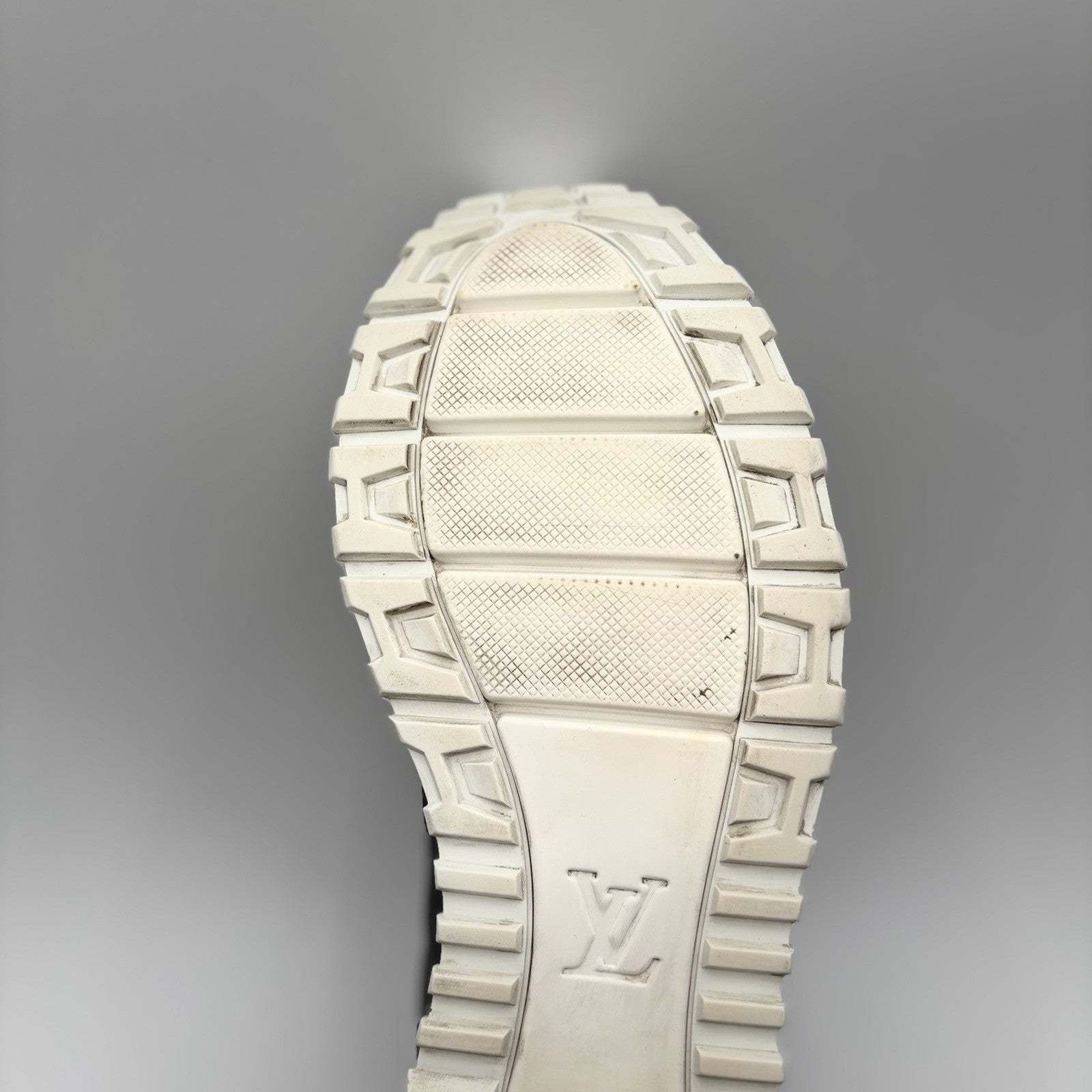Size 9.5 LV (10.5-11 US) Louis Vuitton Runaway ' Black White ' | GREAT COND!