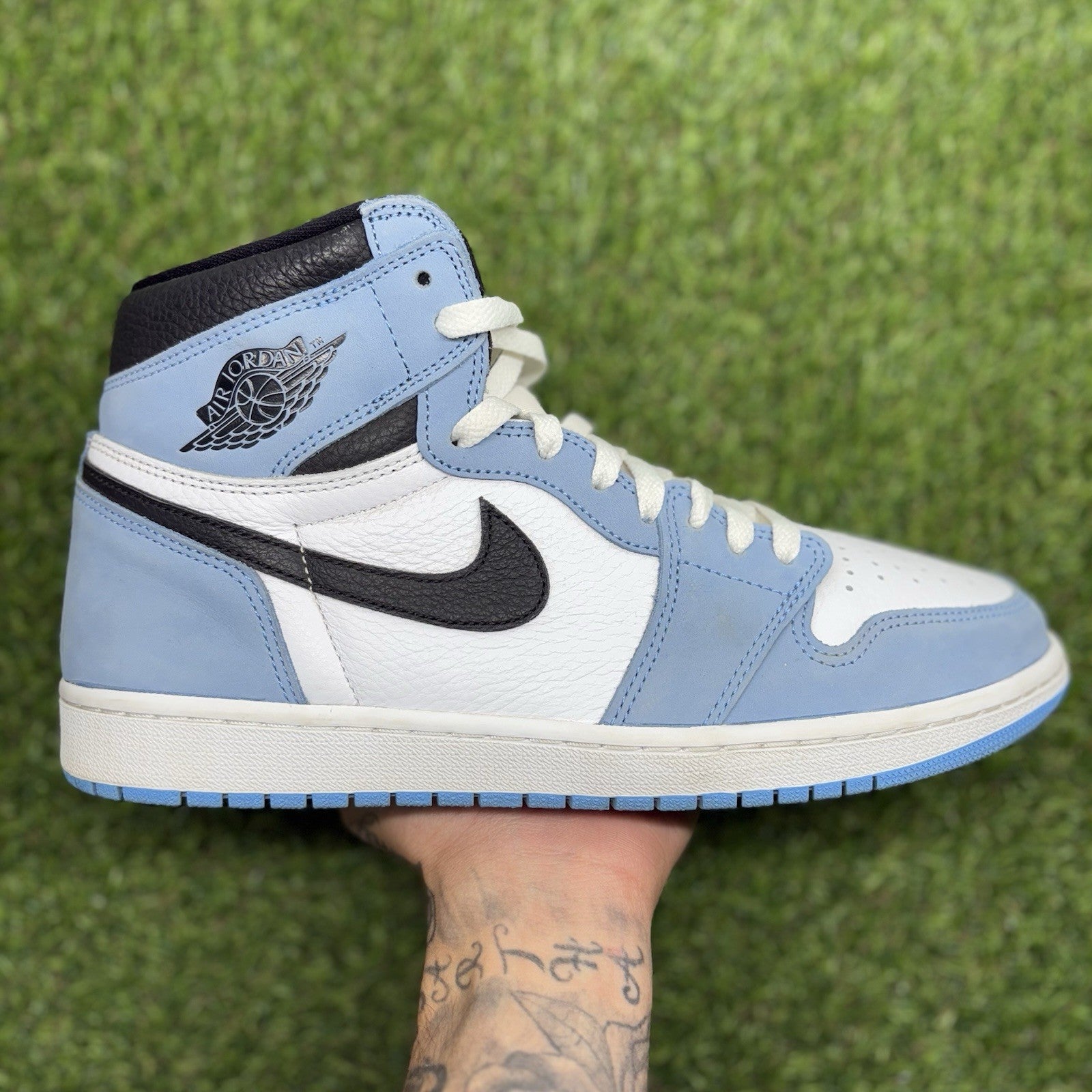 Size 11 - Air Jordan 1 Retro OG High ' University Blue ' | GREAT CONDITION!