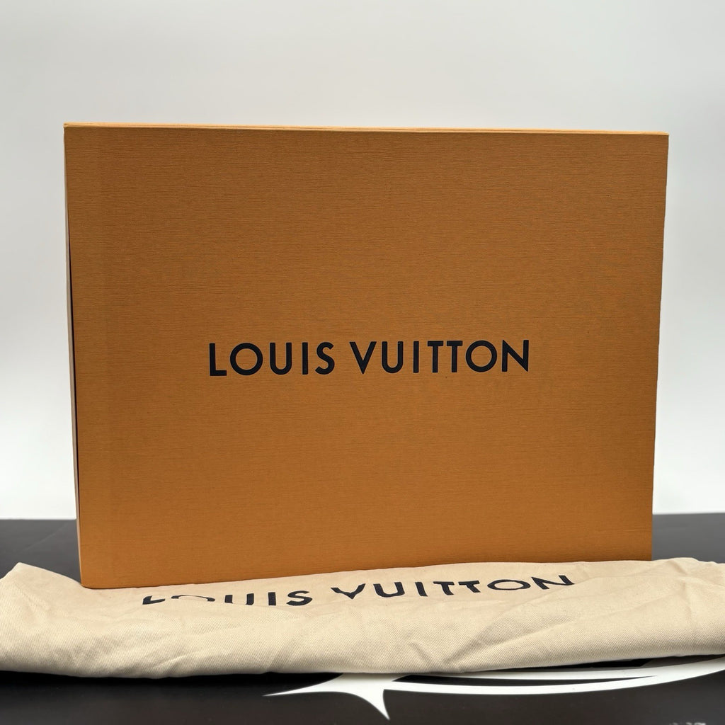 Size 9 LV (10-10.5 US) - Louis Vuitton Maxi ' Black White ' | EXCELLENT!