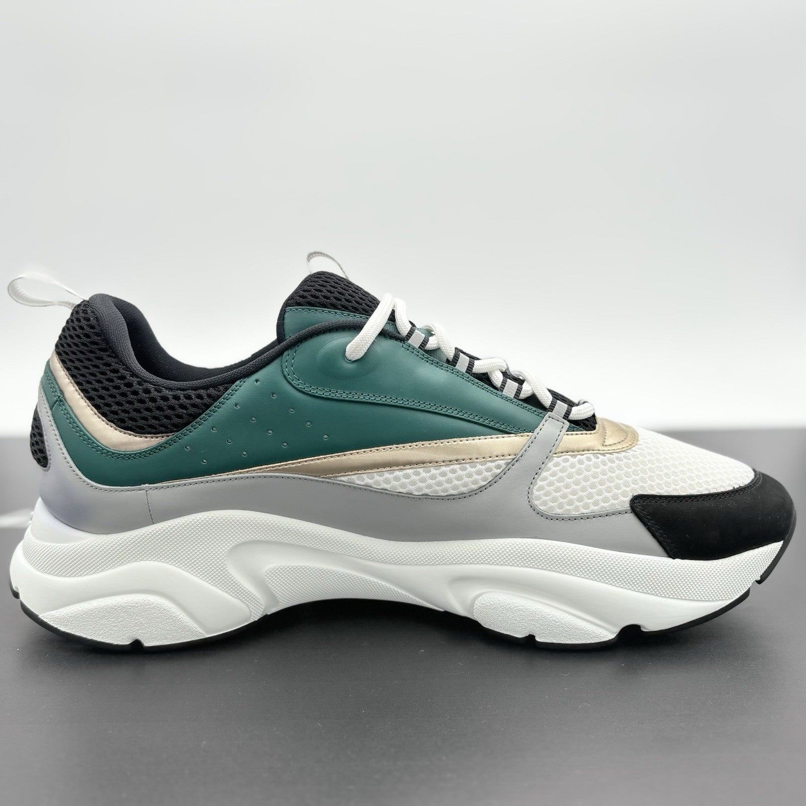 Size 49 (16 US) - Dior B22  Sneaker ' Green White Gold ' | NEW!
