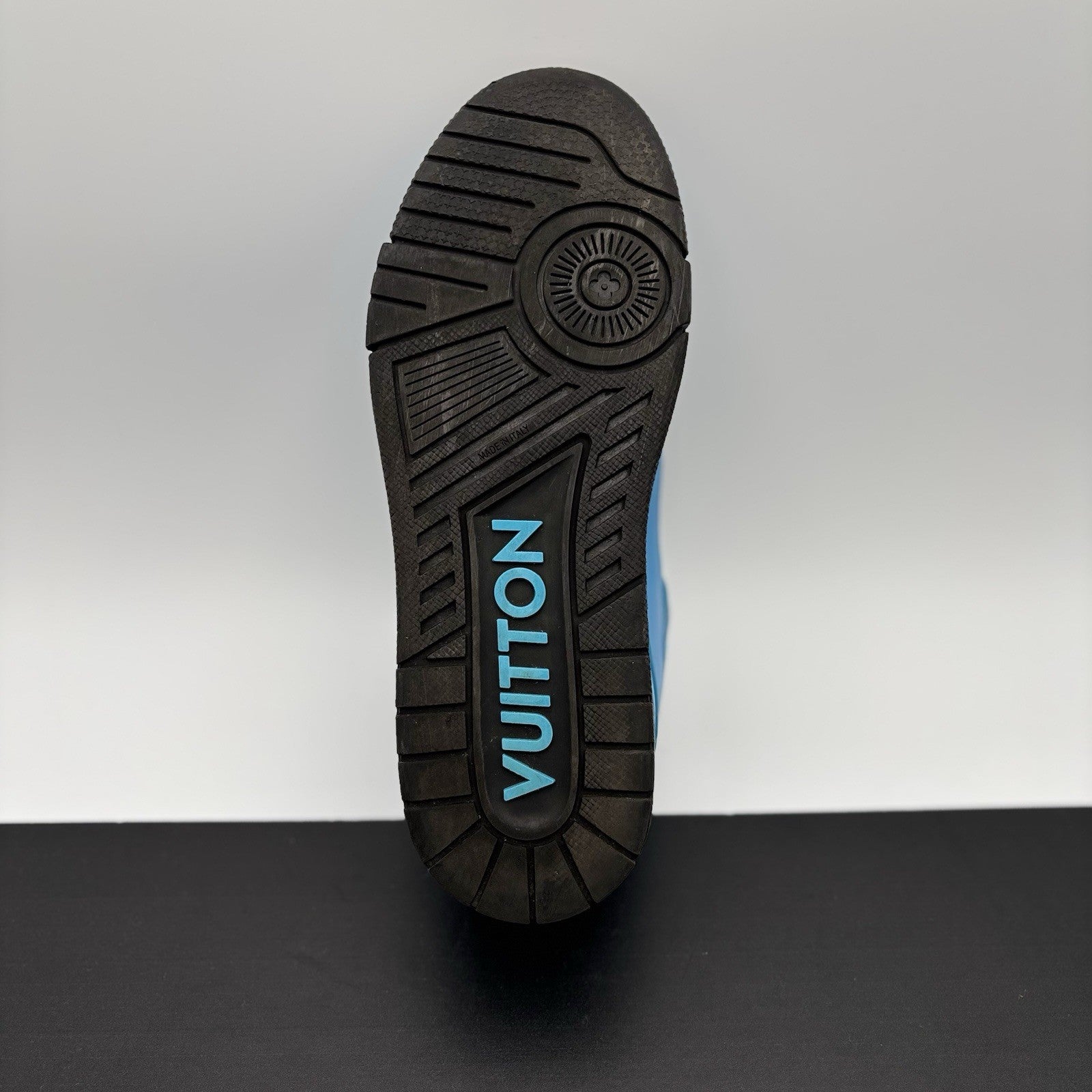 Size 7 LV (8-8.5 US) - Louis Vuitton Trainer ' Blue, Black ' | GOOD CONDITION!