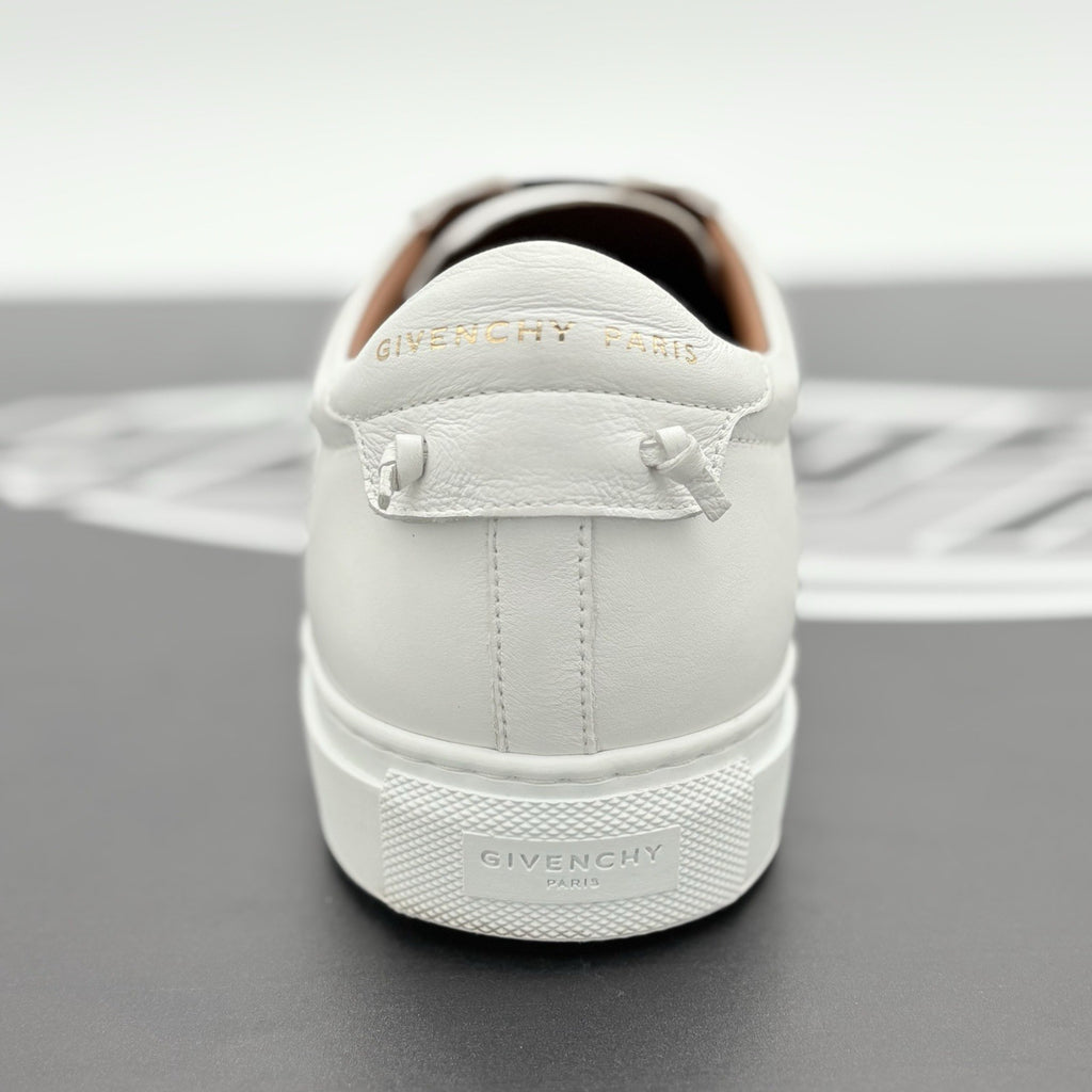 Size 42 (9 US) - Givenchy Strap Leather ' White Black ' | SUPER CLEAN!