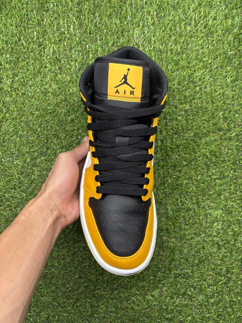 Size 8 - Jordan 1 Mid Taxi 2022 | SUPER CLEAN!