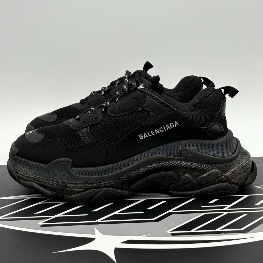 Size 41 (8 US) - Balenciaga Triple S Clear Sole ' Black ' | SUPER CLEAN!
