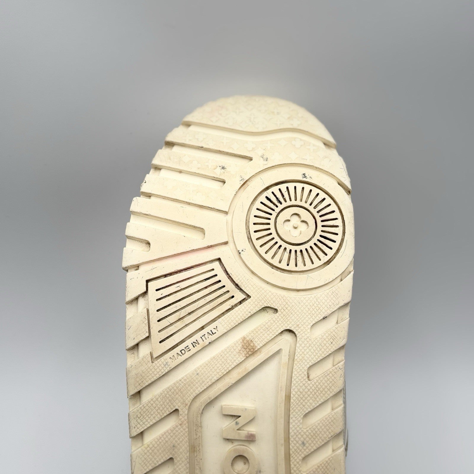 Size 9 LV (10-10.5 US) - Louis Vuitton Maxi Trainer ' White '