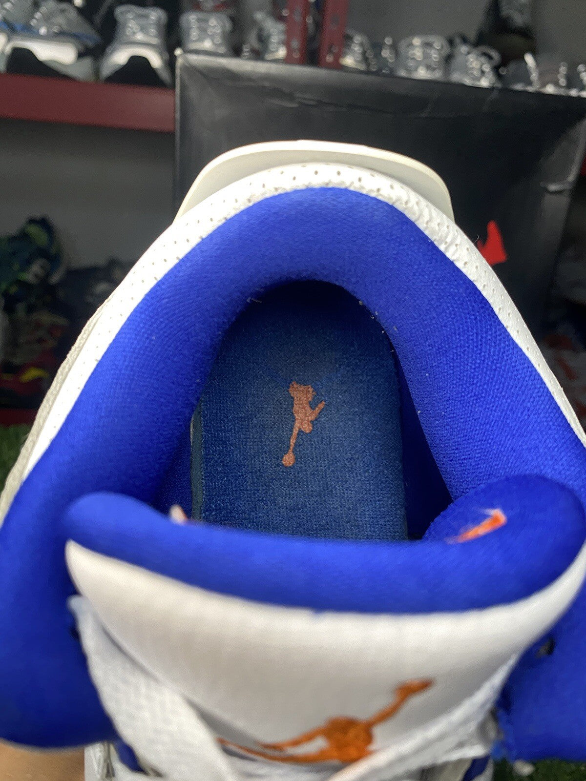 Size 10.5 - Air Jordan 3 Retro Knicks ‘ White, Orange ‘ | GOOD CONDITION!