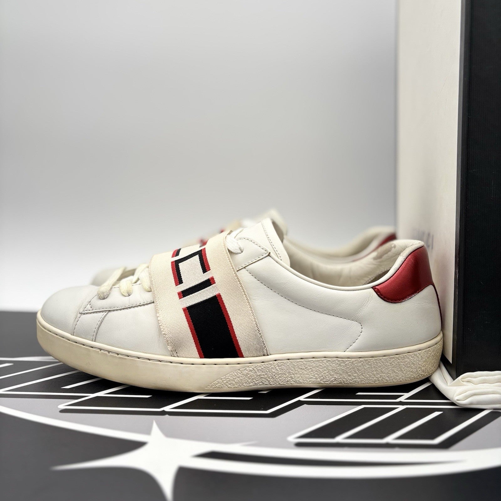 Size 9 G (9.5 US) - Gucci Ace Leather  With Strap ' White '