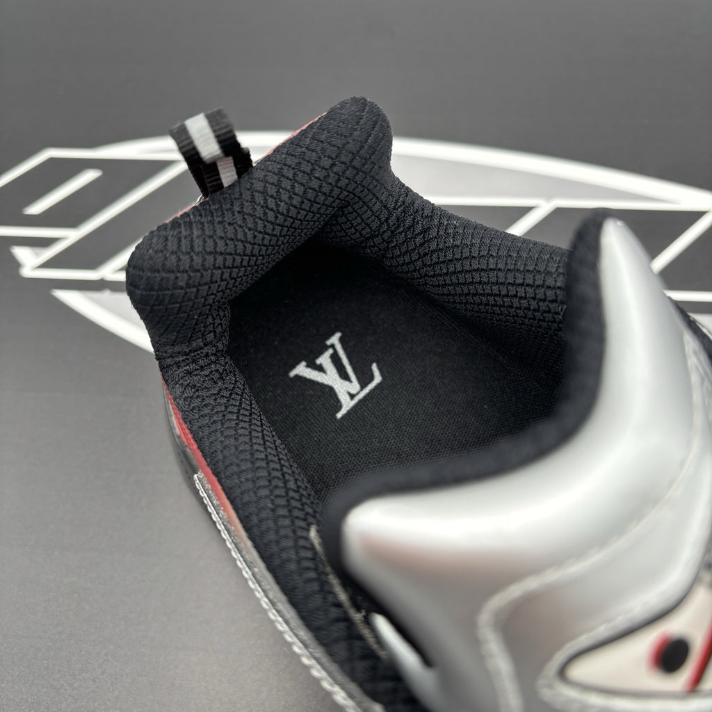 Size 8.5 LV (9.5-10 US) Louis Vuitton Tactic Runner ' Red Grey ' | GREAT COND!