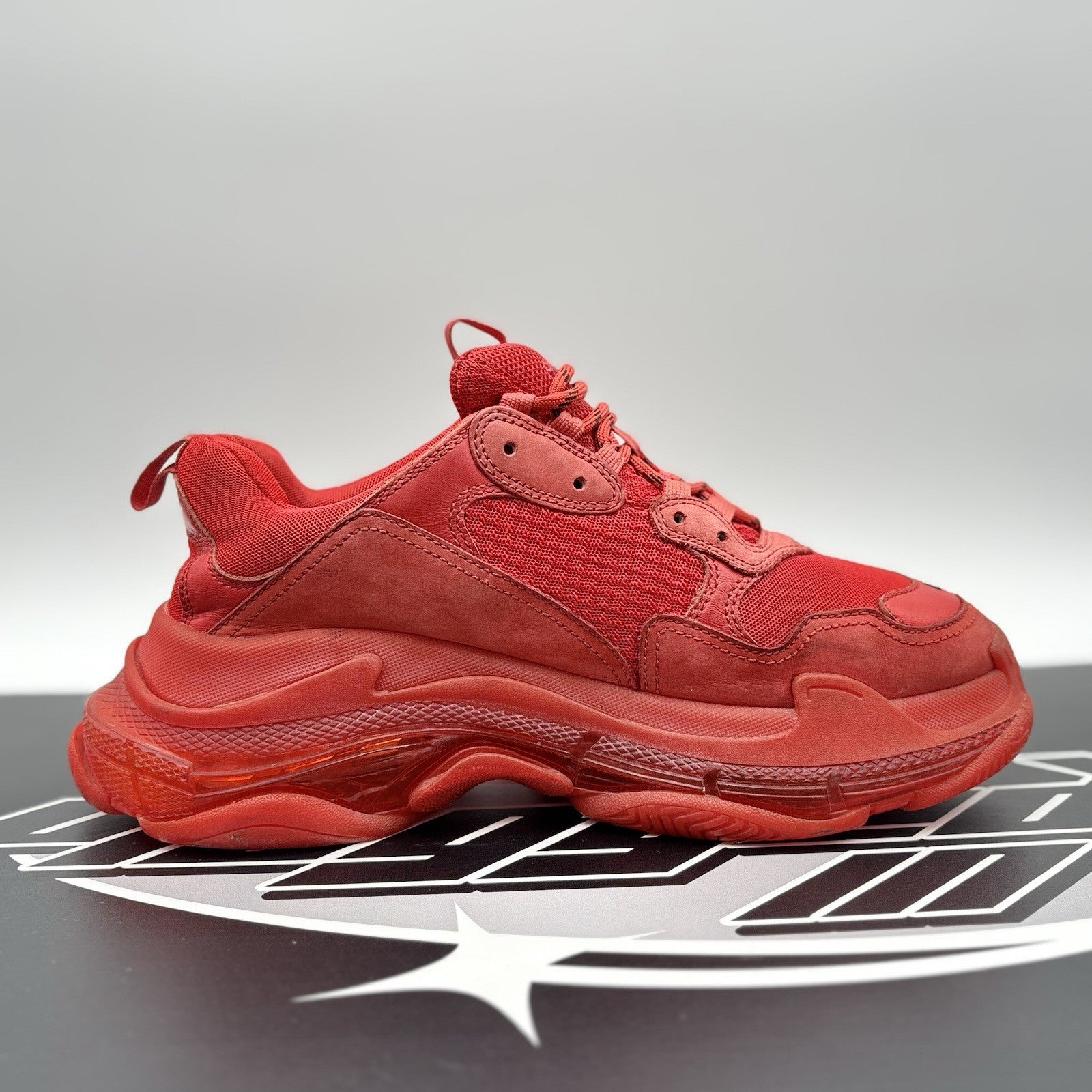 Size 43 (10 US) - Balenciaga Triple S ' Red '