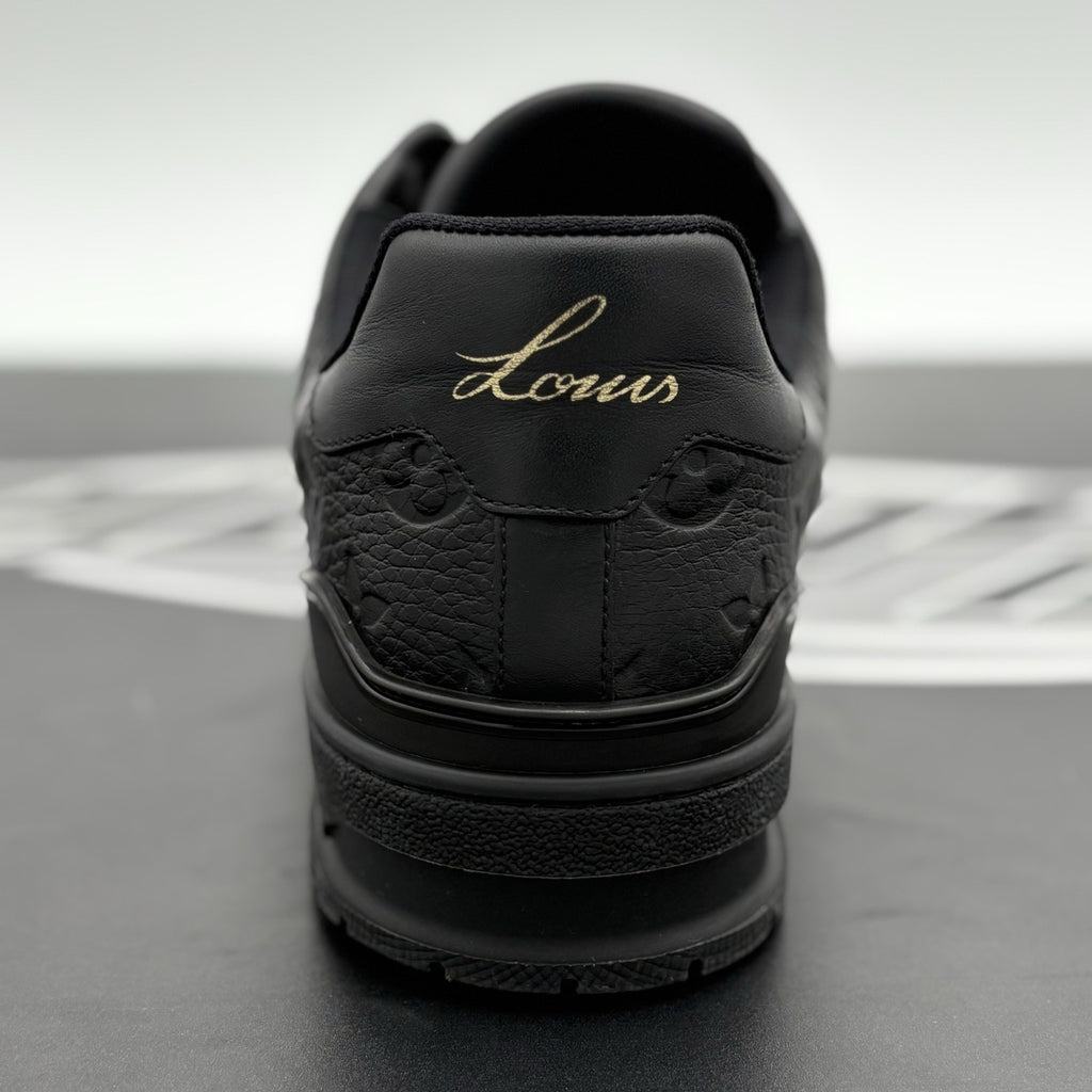 Size 6 LV (US 7-7.5) Louis Vuitton Trainer ' Black ' | GOOD CONDITION!