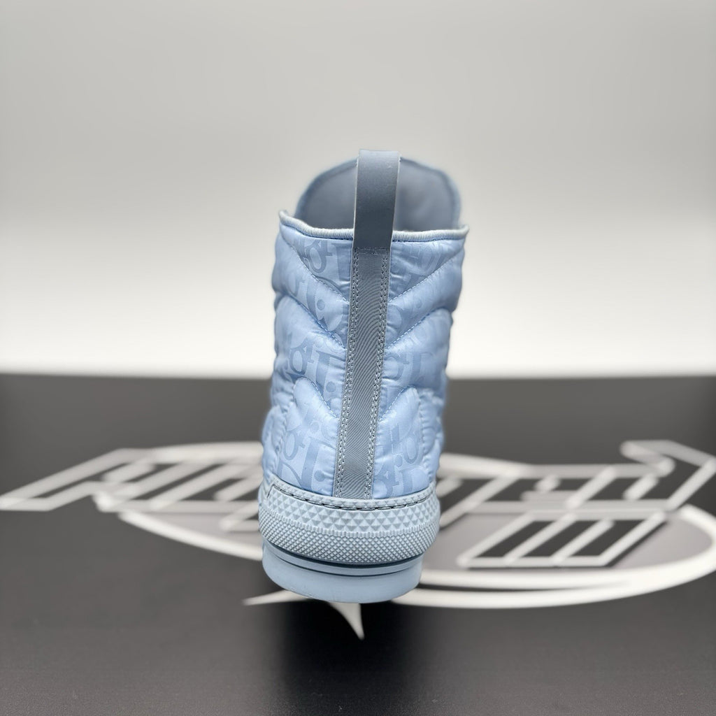 Size 43 (10 US) Dior B23 High Oblique Mirage Quilted  'Light Blue' | GREAT COND!