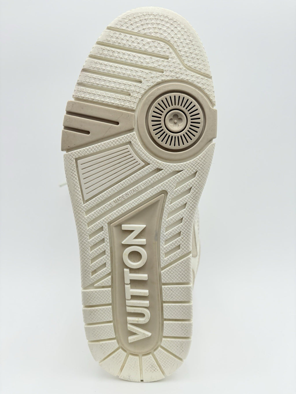 Size 3 LV (4-4.5 US) - Louis Vuitton Skate ' Beige White ' | GREAT COND!