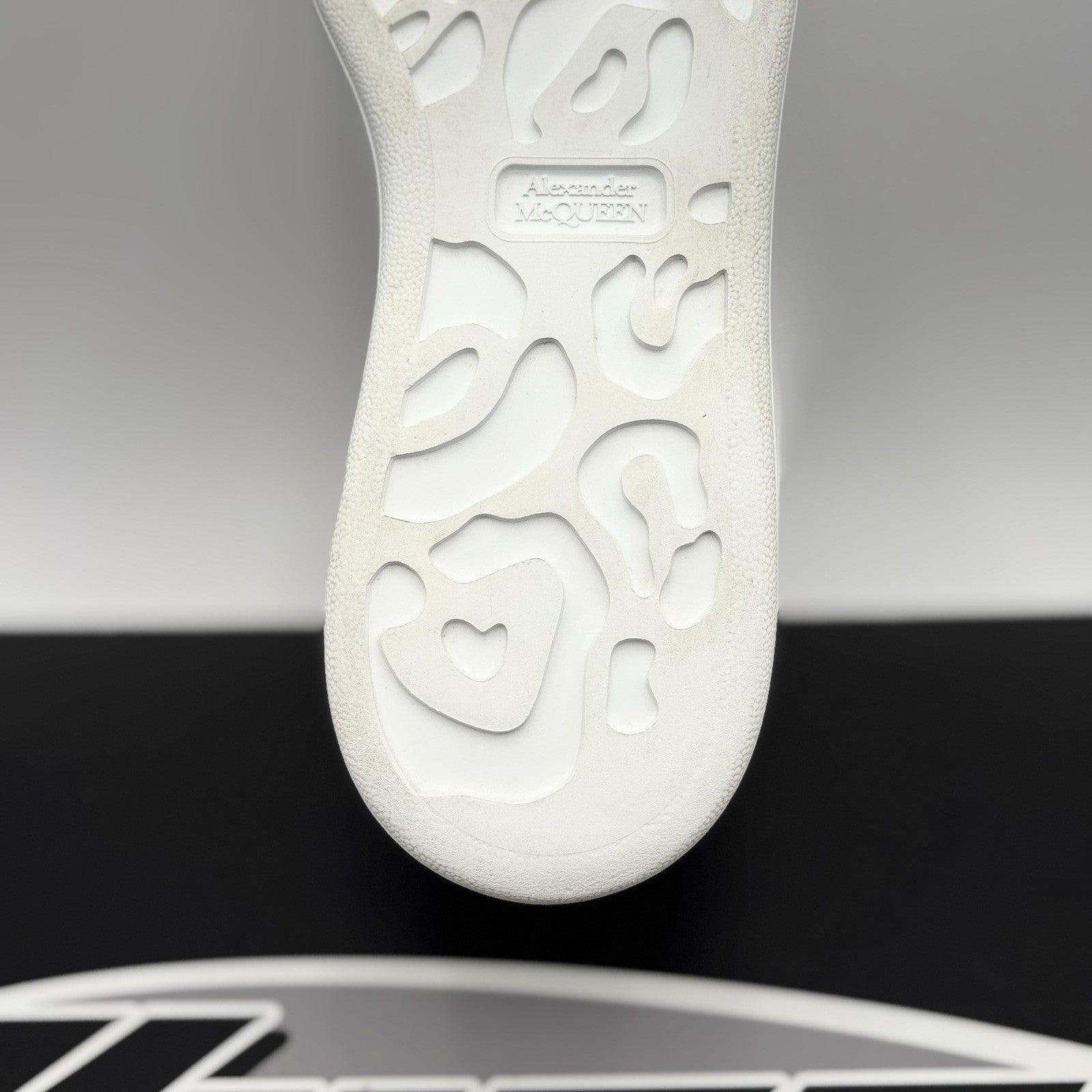 Size 41 (8 US) - Alexander McQueen Oversized ' White, Blue ' | GREAT CONDITION!