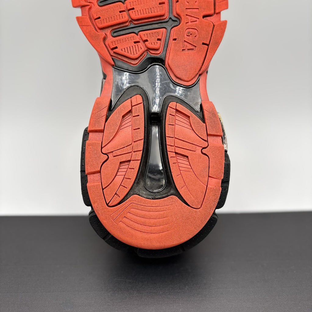 Size 42 (9 US) - Balenciaga Track 2 Trainer ' Black, Orange  '