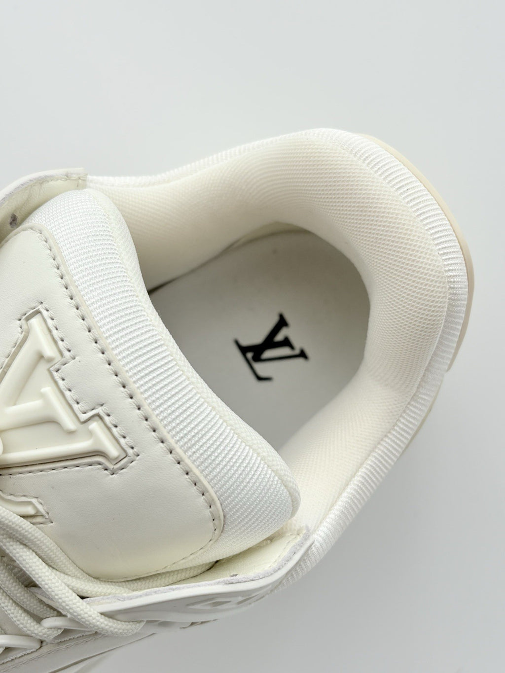 Size 10 LV (11-11.5 US) - Louis Vuitton Maxi Trainer ' White ' | WORN ONCE!