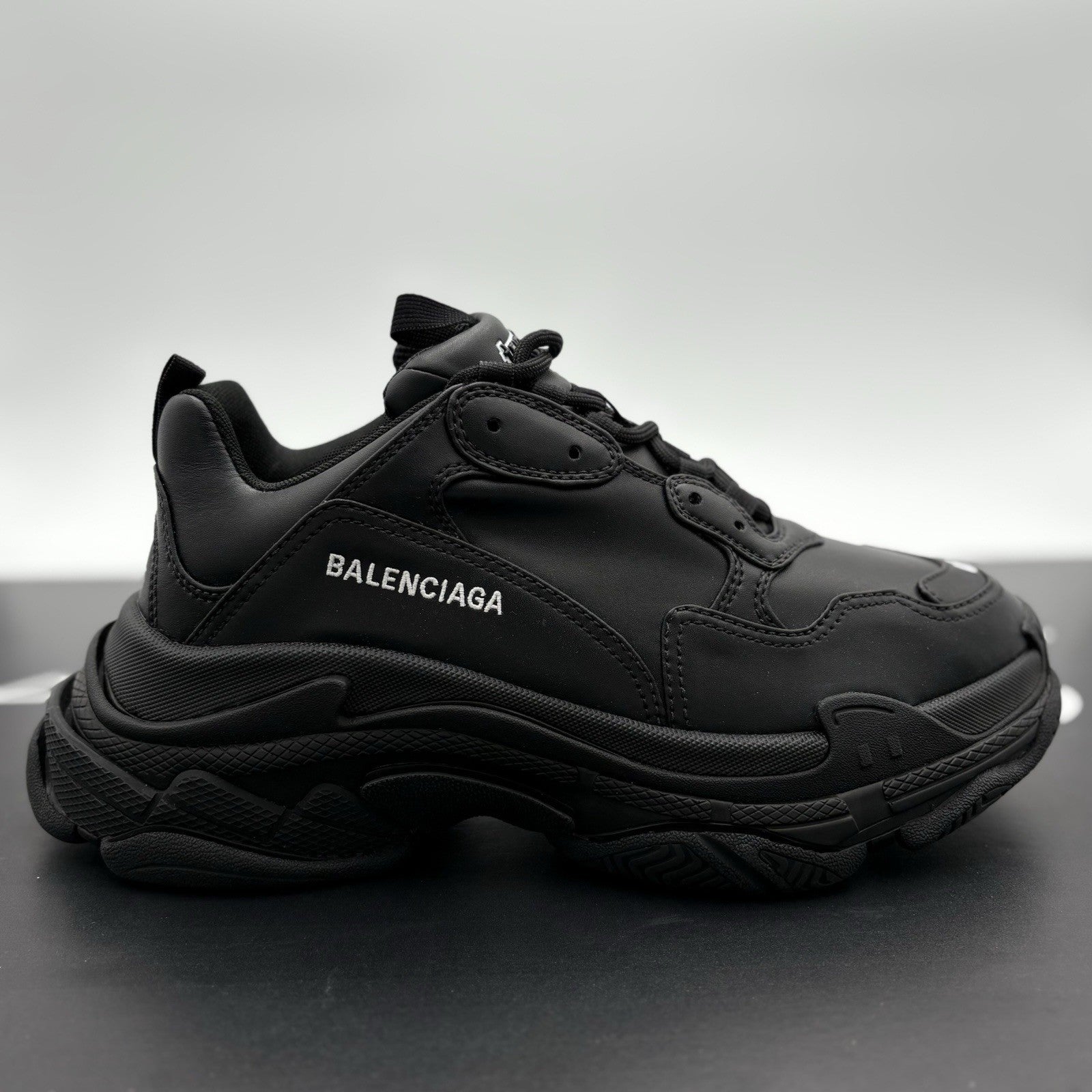 Size 42 - Balenciaga Triple S ' Black ' | BRAND NEW!