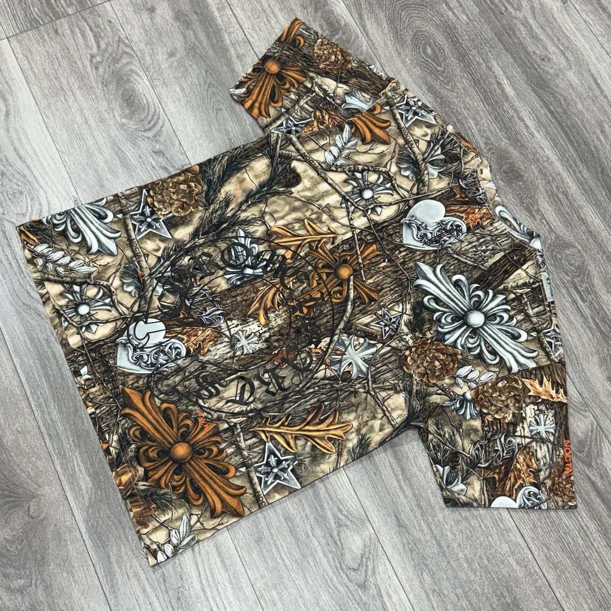 x Nike Nocta Realtree Horseshoe Logo T-Shirt — photo 12