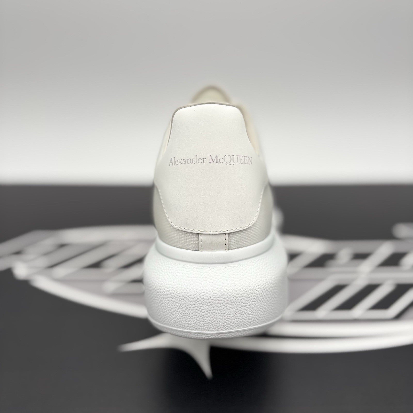 Size 40 (7 US) - Alexander McQueen ‘ White Transparent ‘ | EXCELLENT CONDITION!