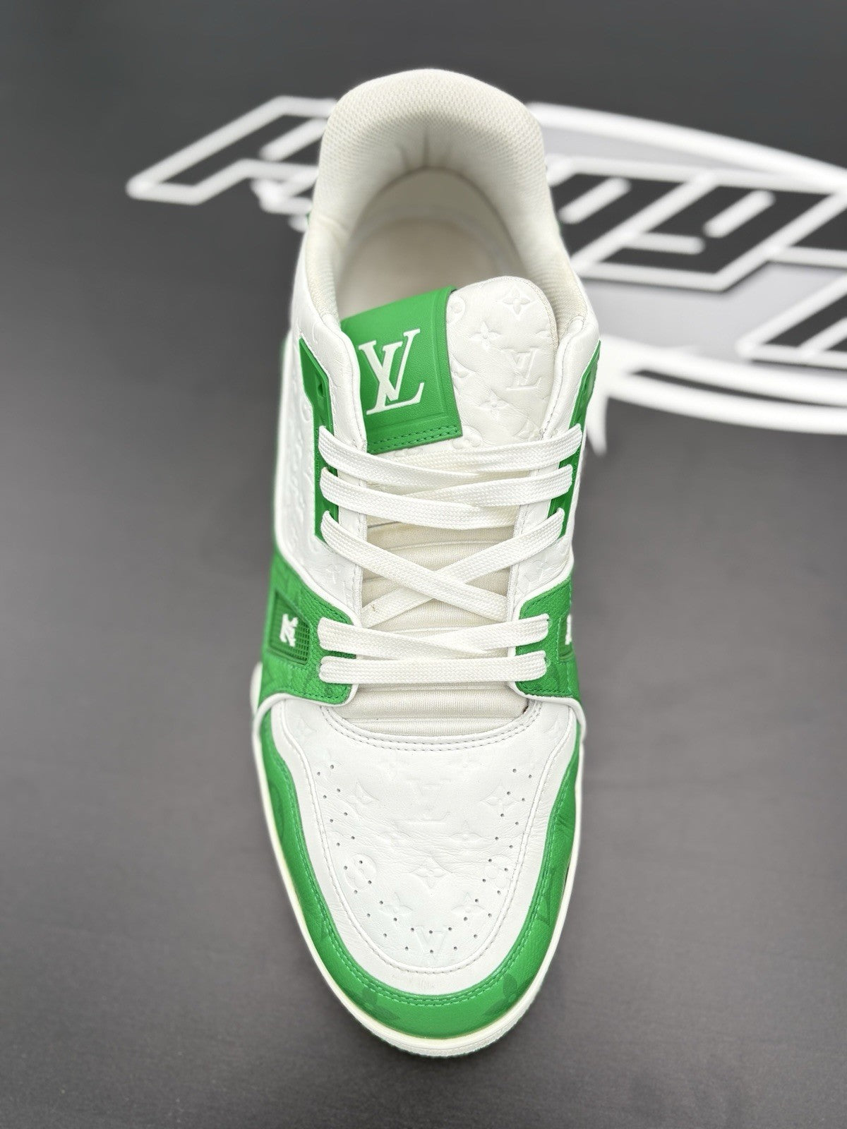 Size 9 LV (10-10.5 US) - Louis Vuitton Trainer ' Green White ' | GREAT CONDITION