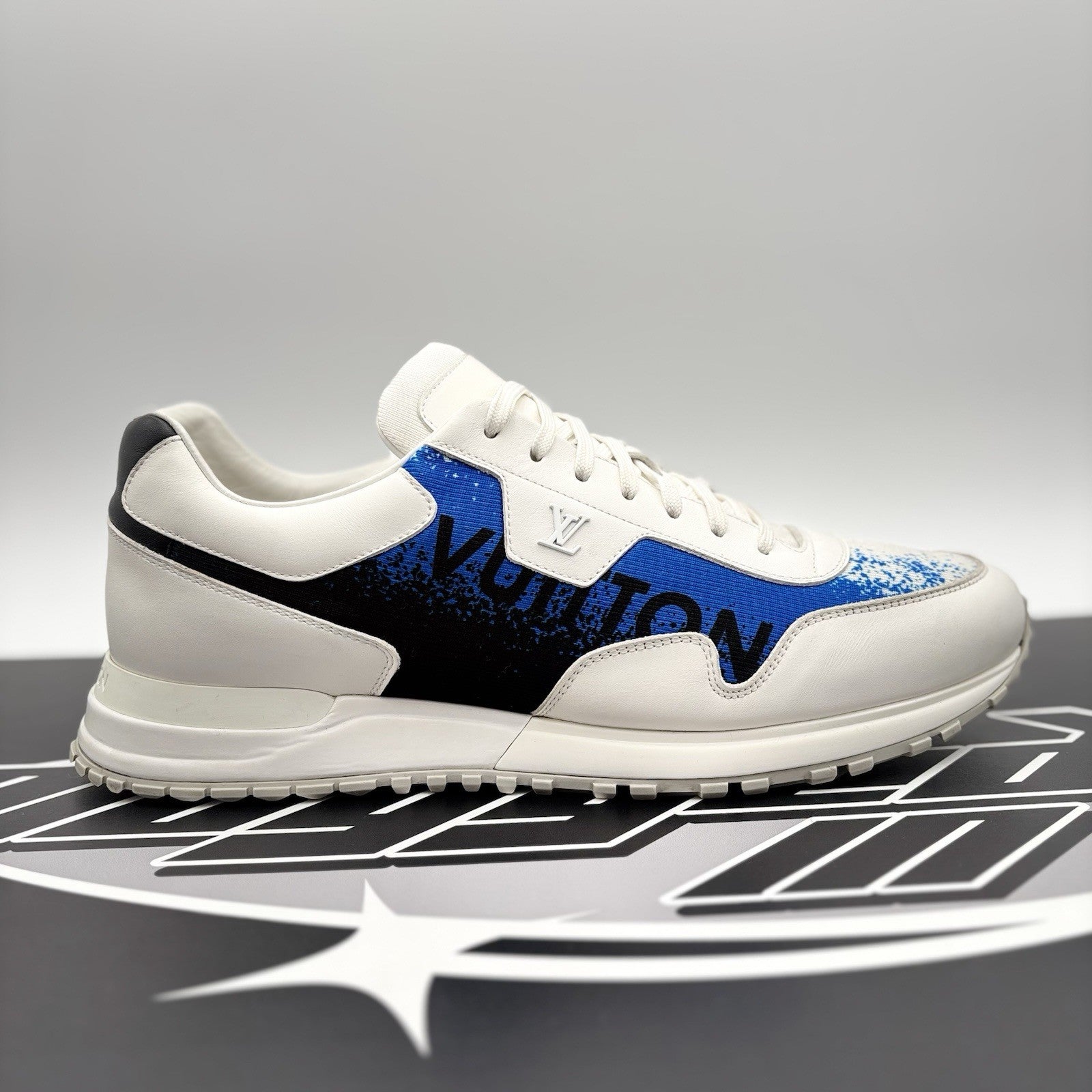 Size 9.5 LV (10-10.5 US) Louis Vuitton Run Away Sneaker ' White, Blue ' | GREAT!