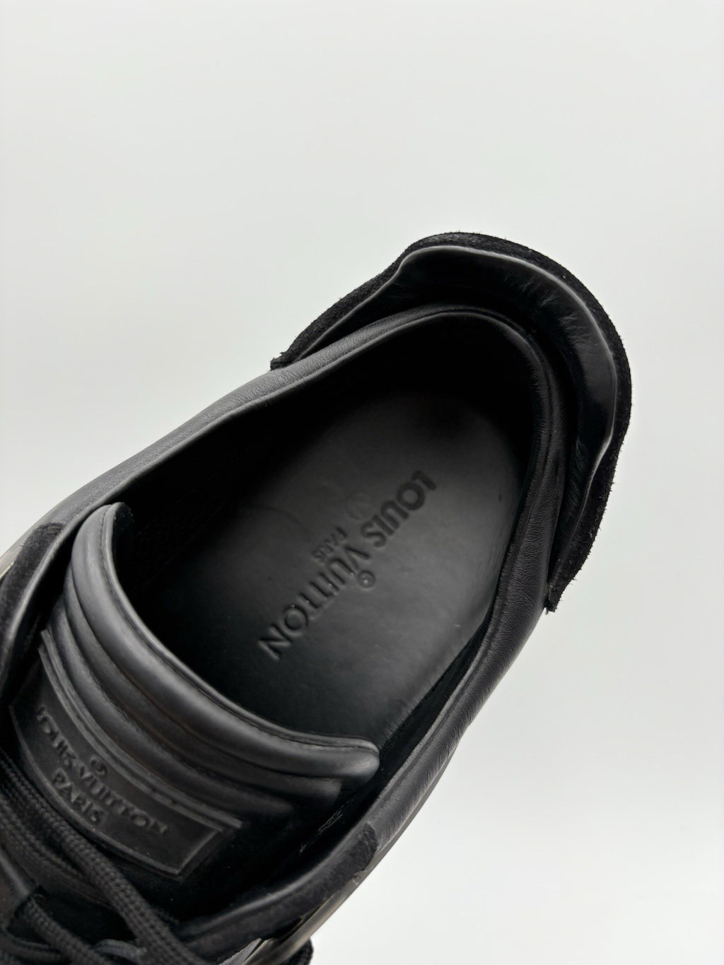 Size 10 LV (11-11.5 US) Louis Vuitton Leather Sneakers ' Black ' | GOOD COND!