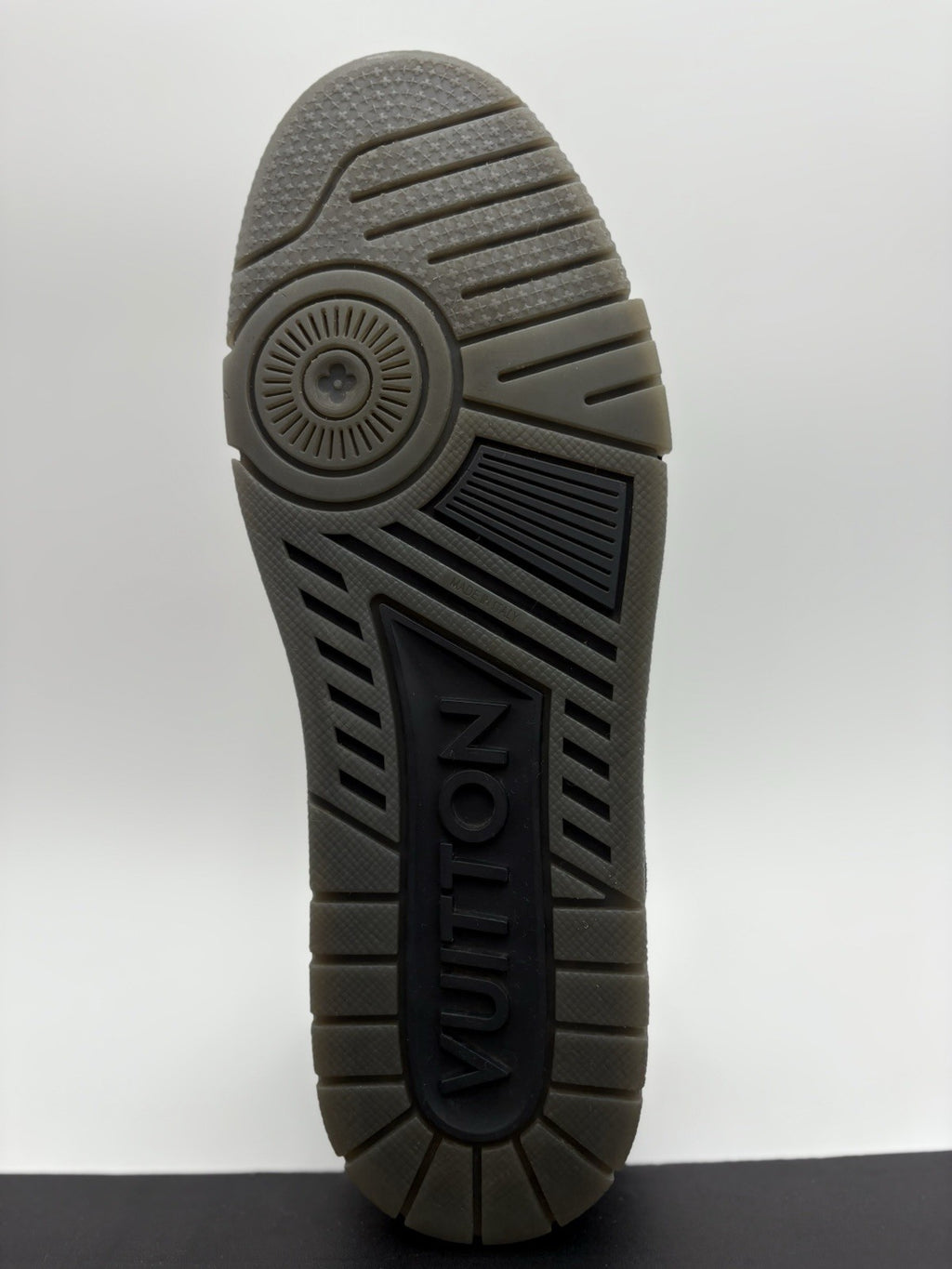 Size 9.5 LV (10.5-11 US) Louis Vuitton Trainer  ' Black Grey ' | SUPER CLEAN!