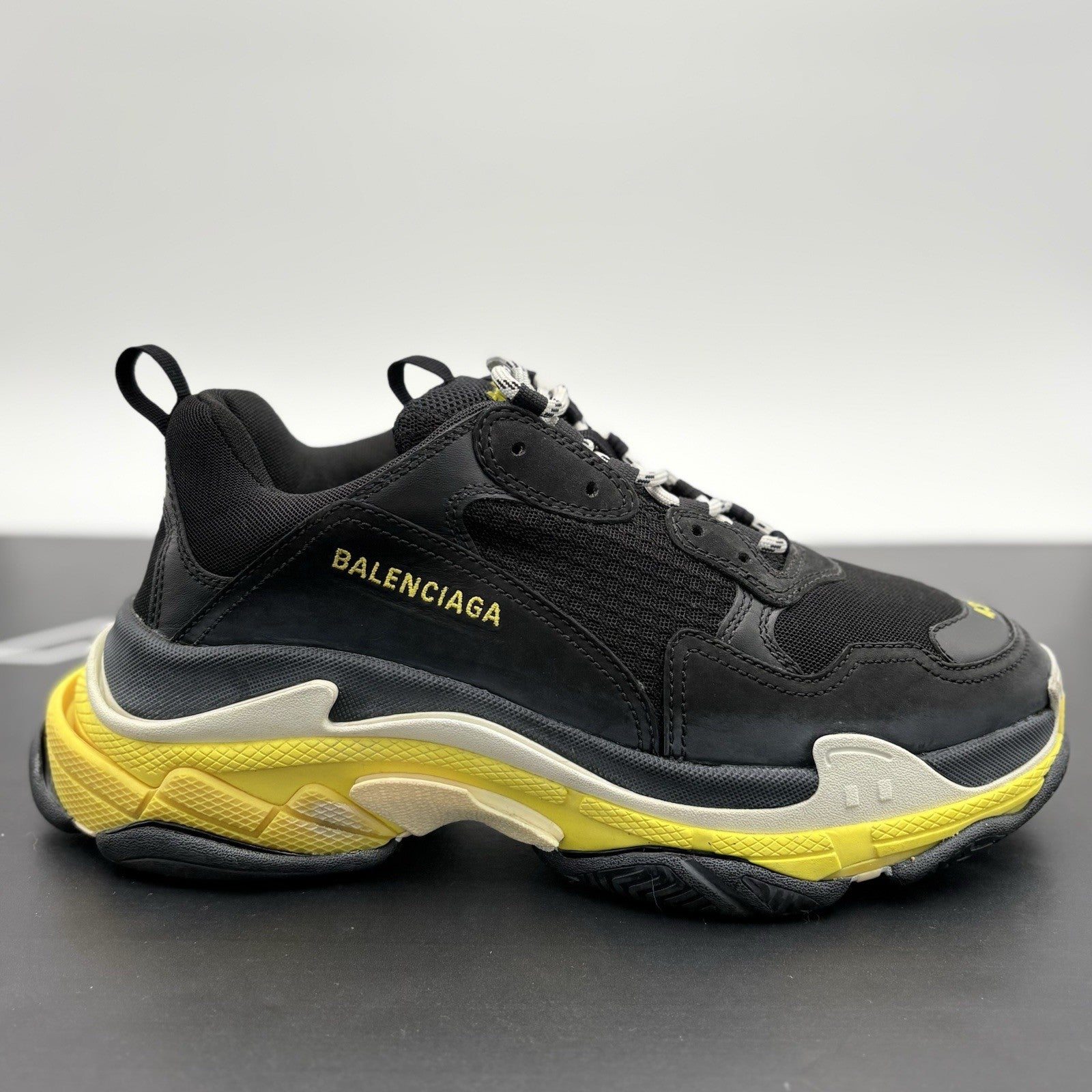 Size 43 (10 US) Balenciaga Triple S ' Black Yellow ' | SUPER CLEAN!
