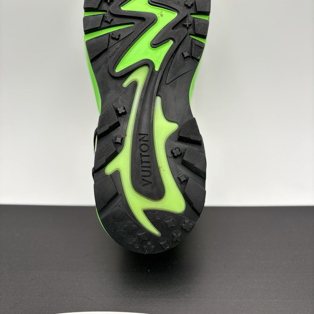 Size 10 LV (11-11.5 US) Louis Vuitton Tactic Runner ' Green ' | GOOD CONDITION!