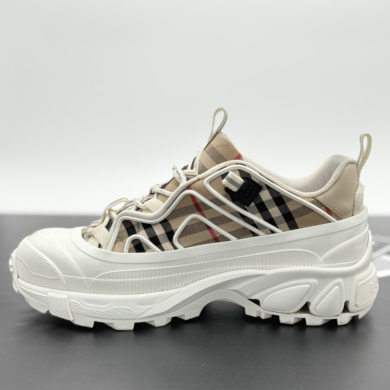 Size 43 (10 US) - Burberry Arthur Vintage Check ' Archive Beige White ' | GREAT!
