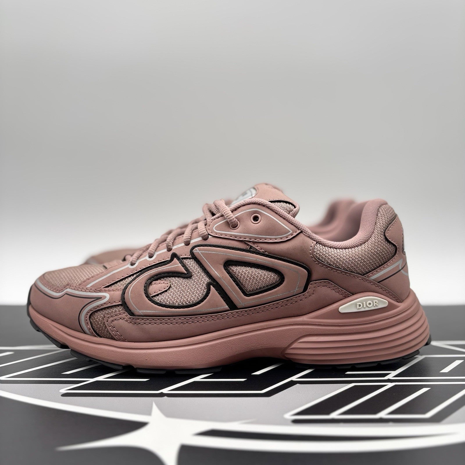 Size 44 (11 US) - Dior B30 Reflective Sneaker ' Rust Pink ' | GOOD CONDITION!