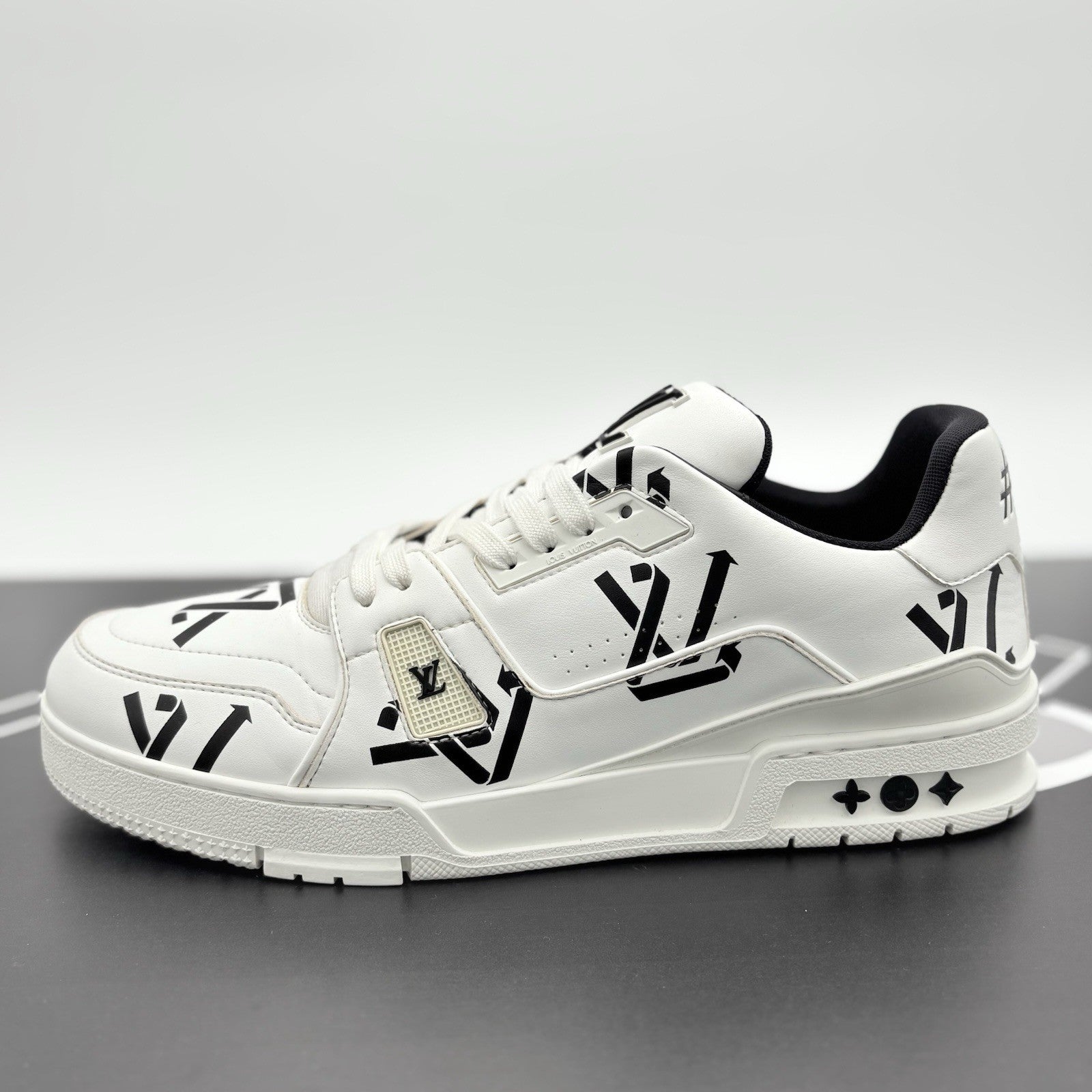 Size 10 LV (11-11.5 US) Louis Vuitton Trainer ' White Black Recycled ' | CLEAN!