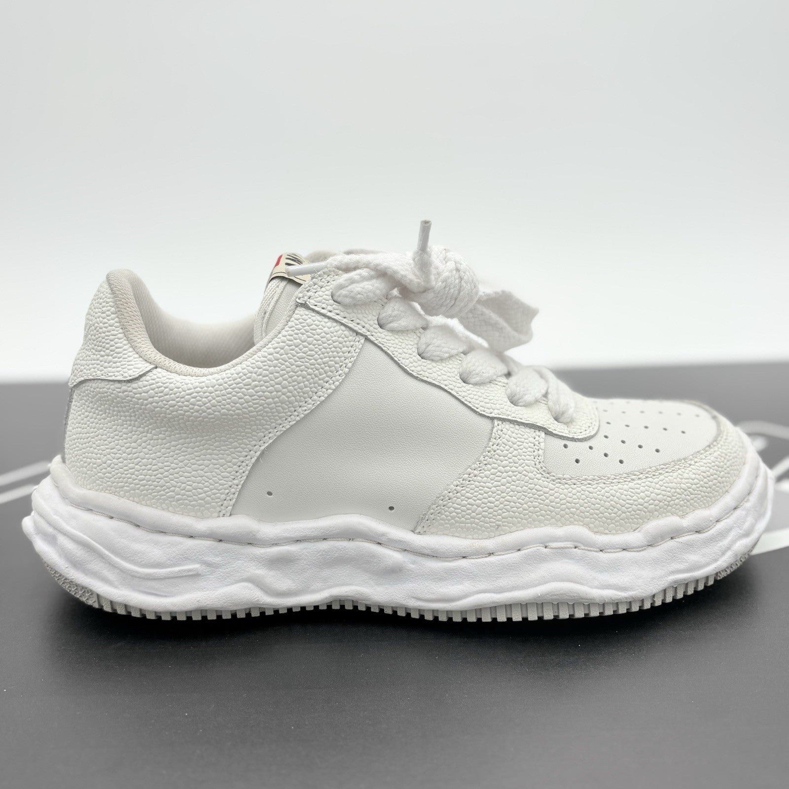 Size 42 (9 US) Maison Mihara Yasuhiro Leather Low Top ' White ' | SUPER CLEAN!