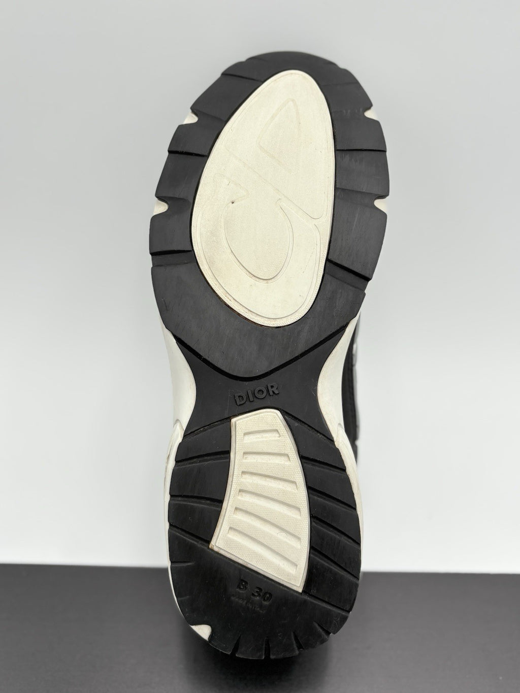 Size 44 (11 US) - Dior B30 ' Black White ' | GOOD CONDITION!
