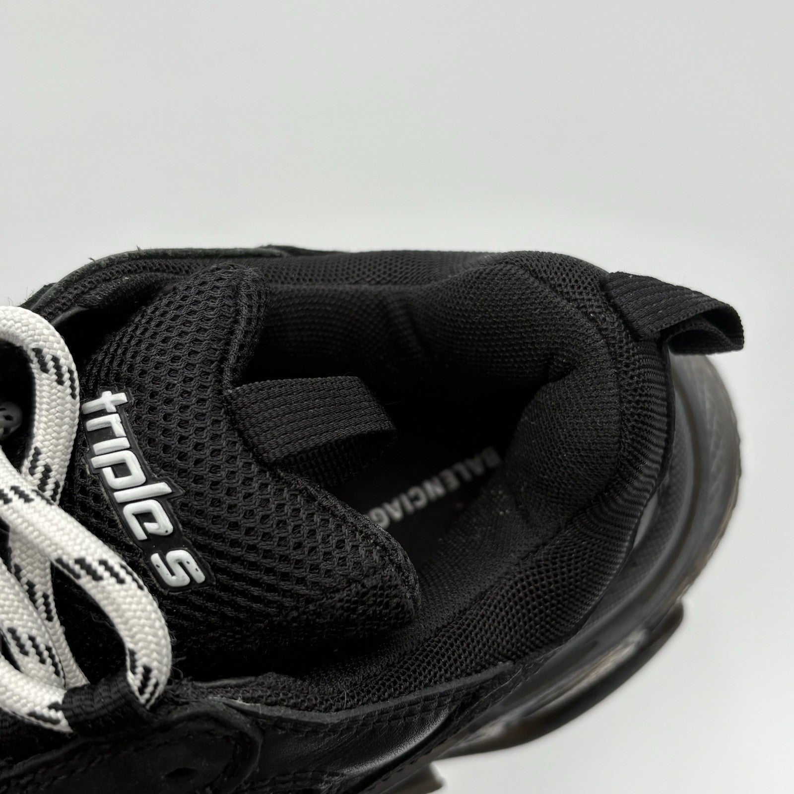 Size 39 - Balenciaga Triple S ' Black ' | SUPER CLEAN!