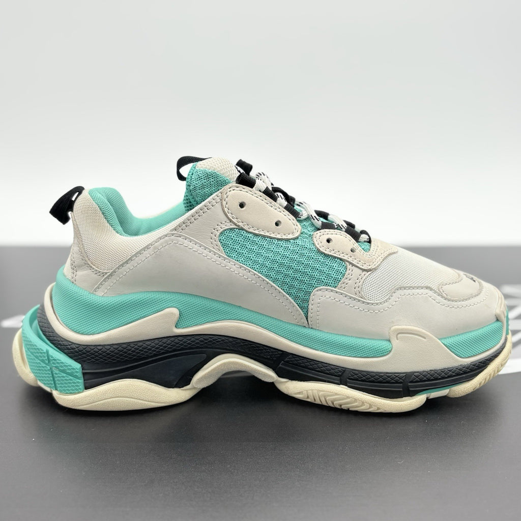 Size 40 - Balenciaga Triple S ' White Teal ' | GREAT CONDITION!
