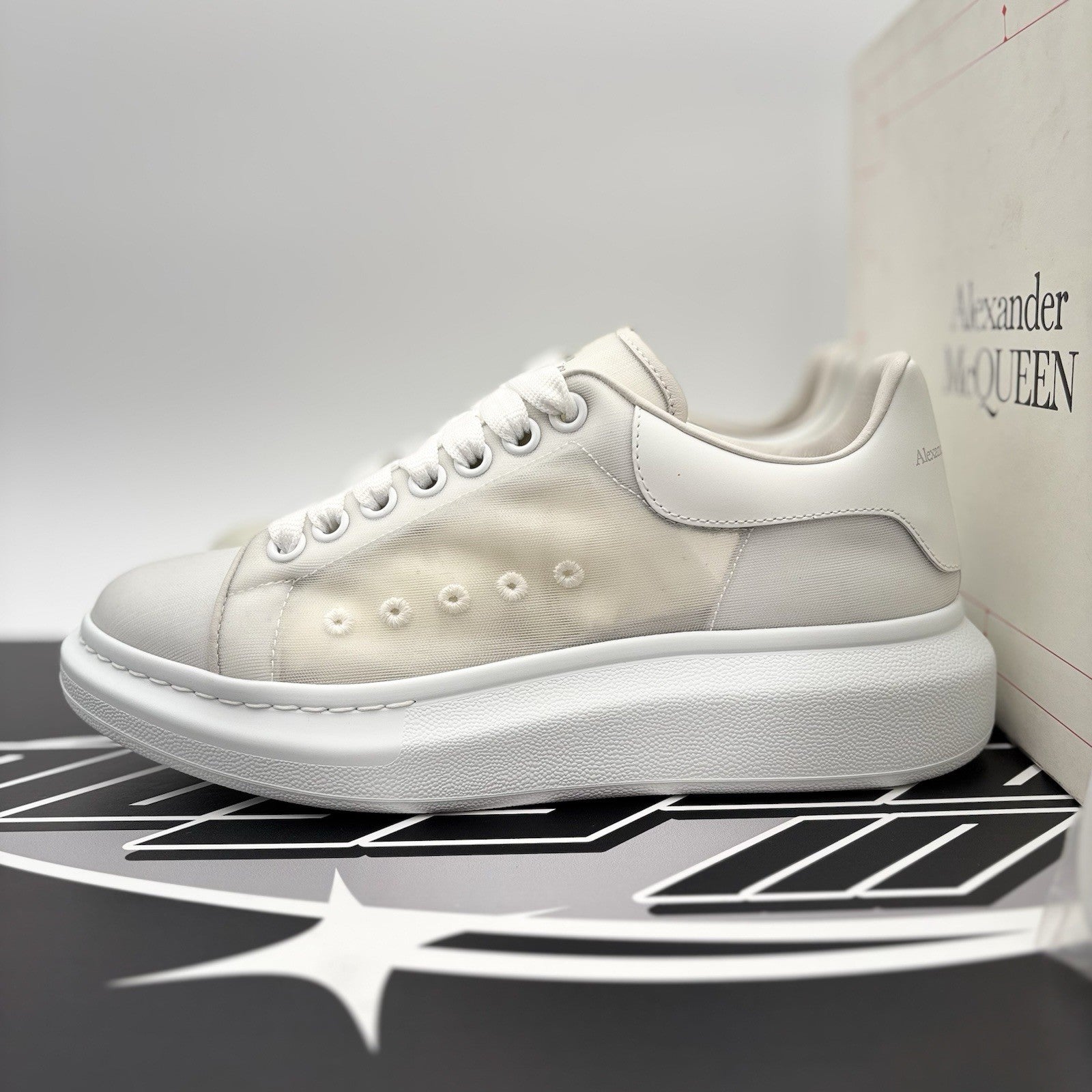 Size 40 (7 US) - Alexander McQueen ‘ White Transparent ‘ | EXCELLENT CONDITION!