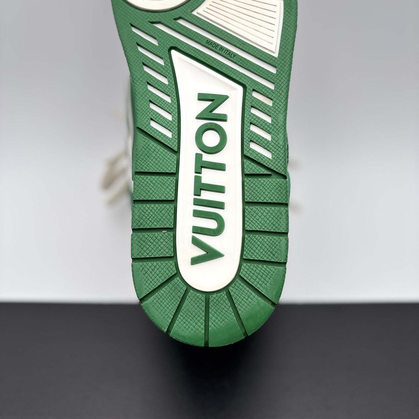 Size 9 LV (10-10.5 US) Louis Vuitton Skate ' Green, White ' | GREAT CONDITION!