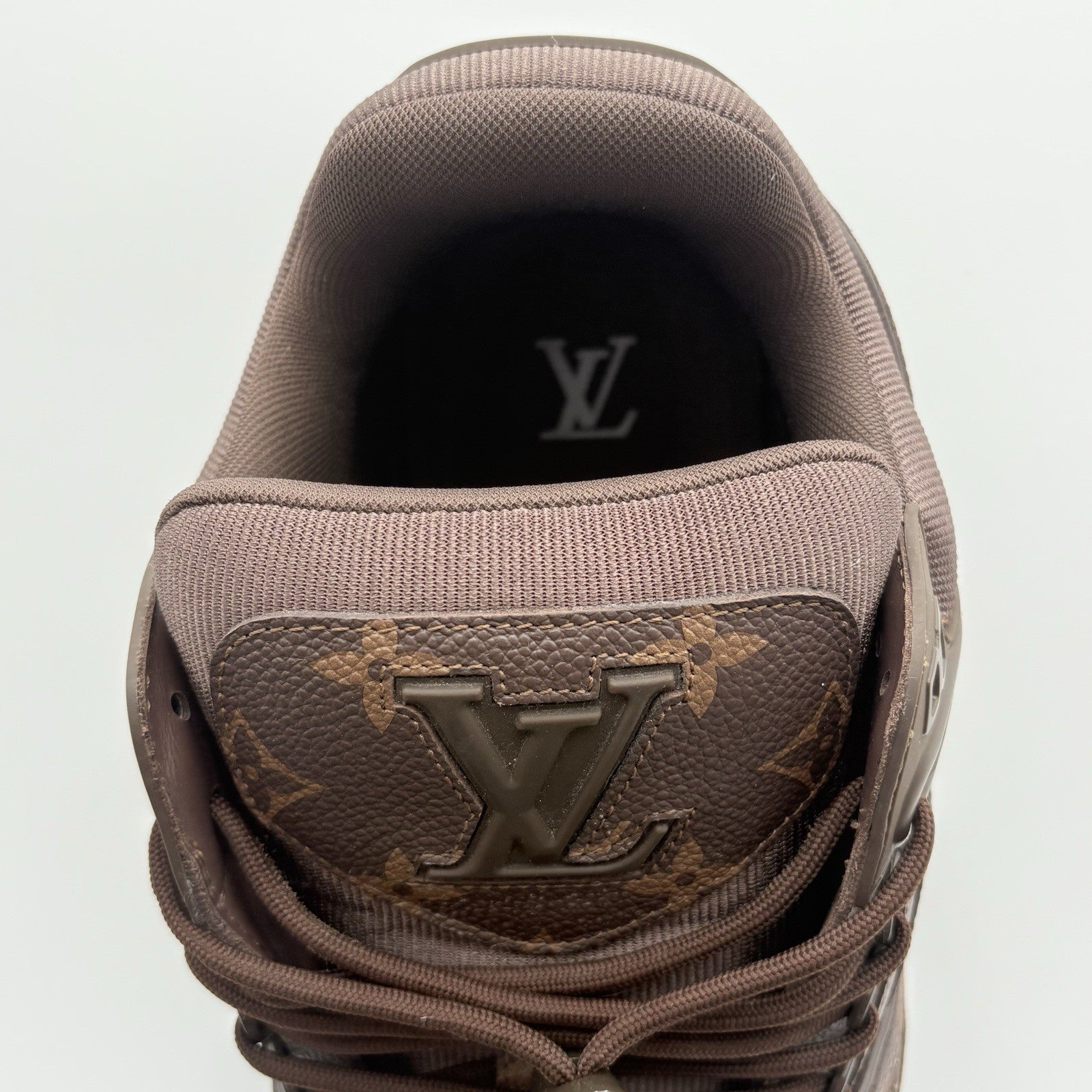 Size 8 LV (9-9.5 US) Louis Vuitton Monogram Maxi ' Ebene ' | ONLY WORN 1-3x