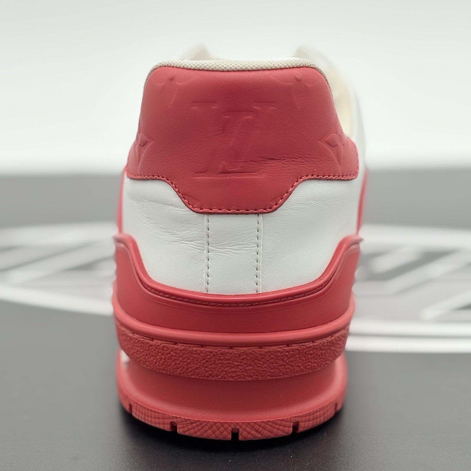 Size 8.5 LV (9.5-10 US) - Louis Vuitton Trainer  ' Red White ' | SUPER CLEAN!