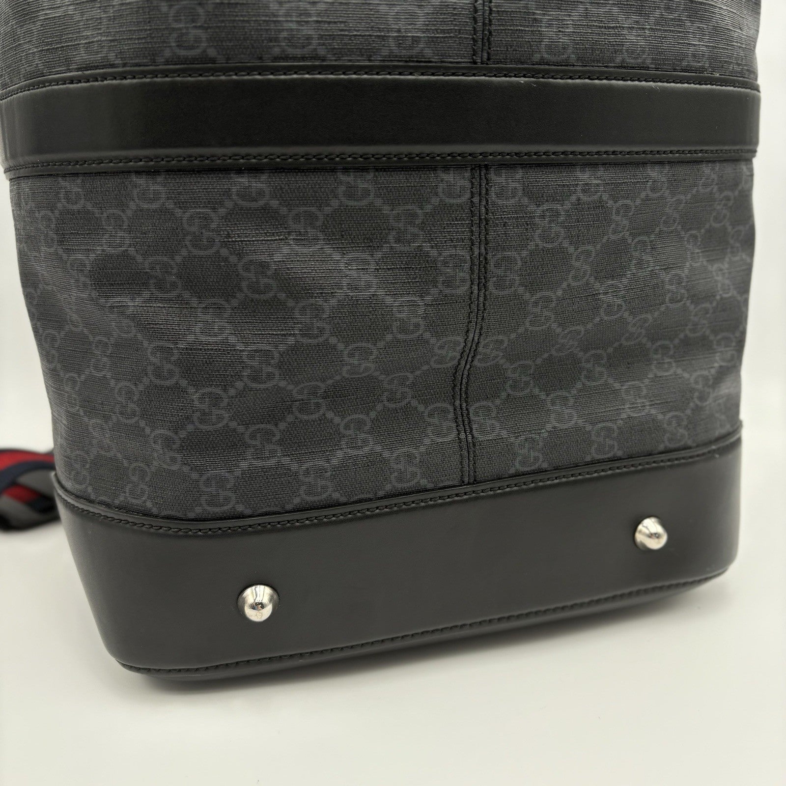 Gucci Carry On Large Duffle Bag ' Gg Supreme - Black ' | GREAT CONDITION!