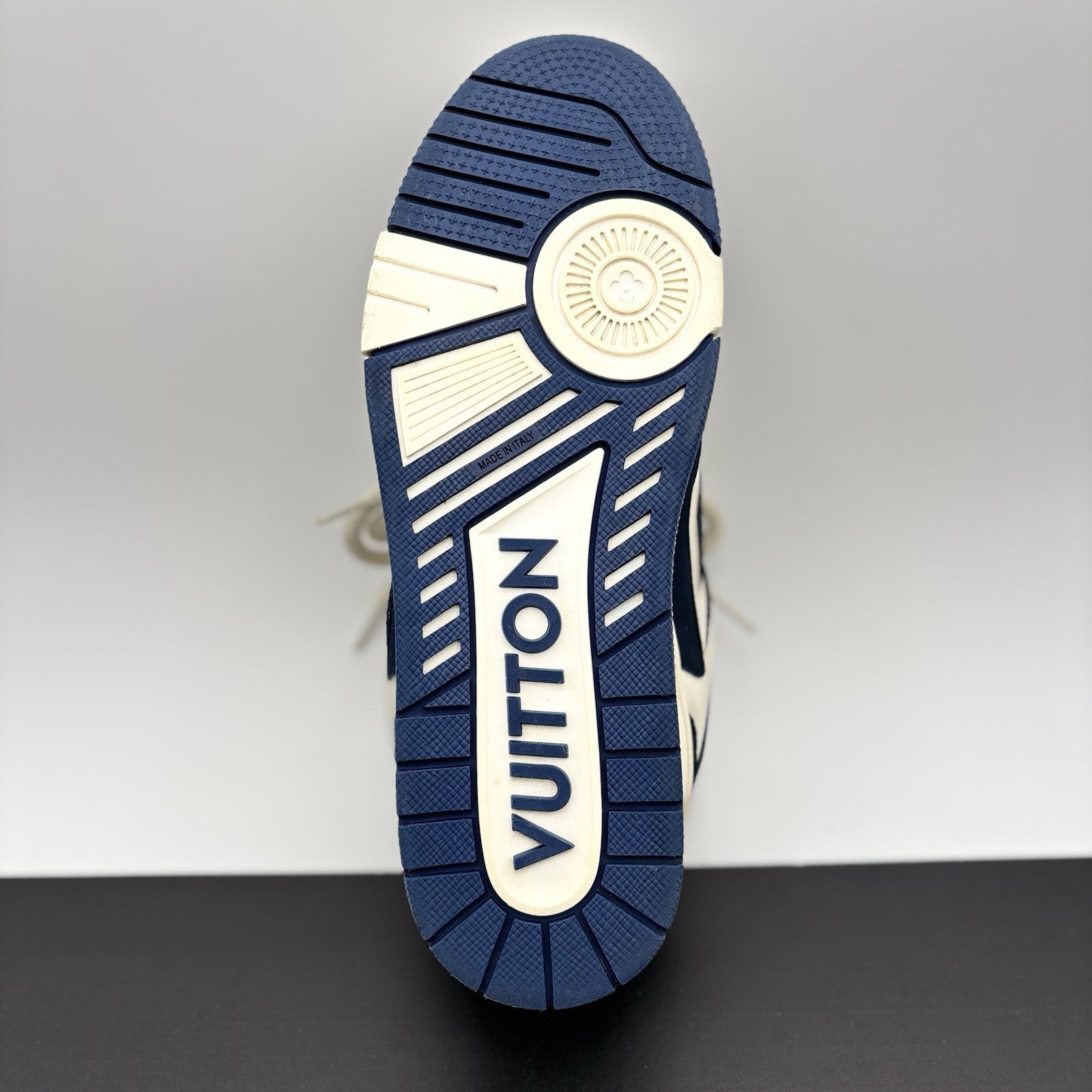 Size 8 LV (9-9.5 US) - Louis Vuitton Skate ' Marine ' | GREAT CONDITION!