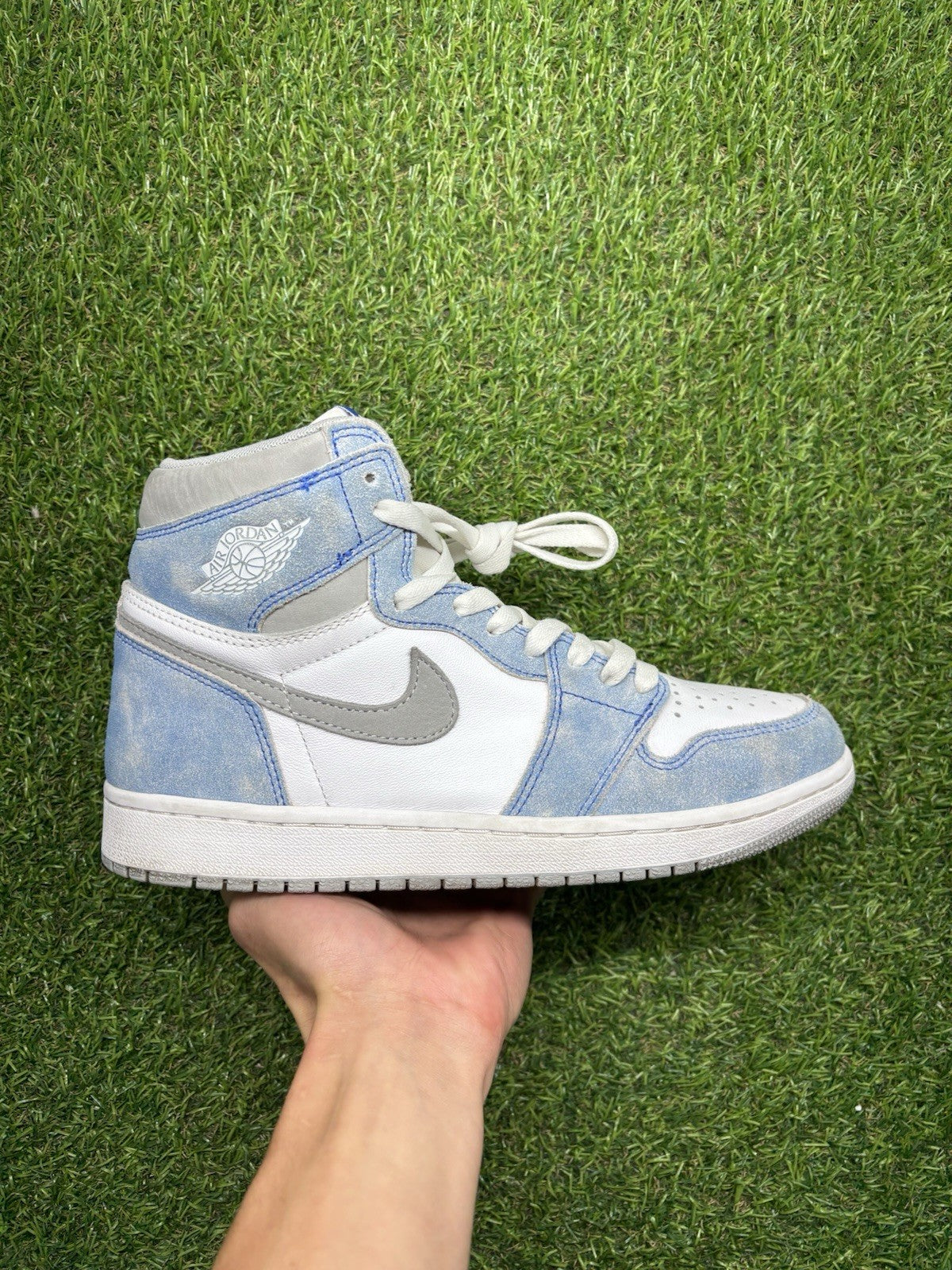 Size 8.5 - Jordan 1 Retro OG High Hyper Royal |GREAT CONDITION!